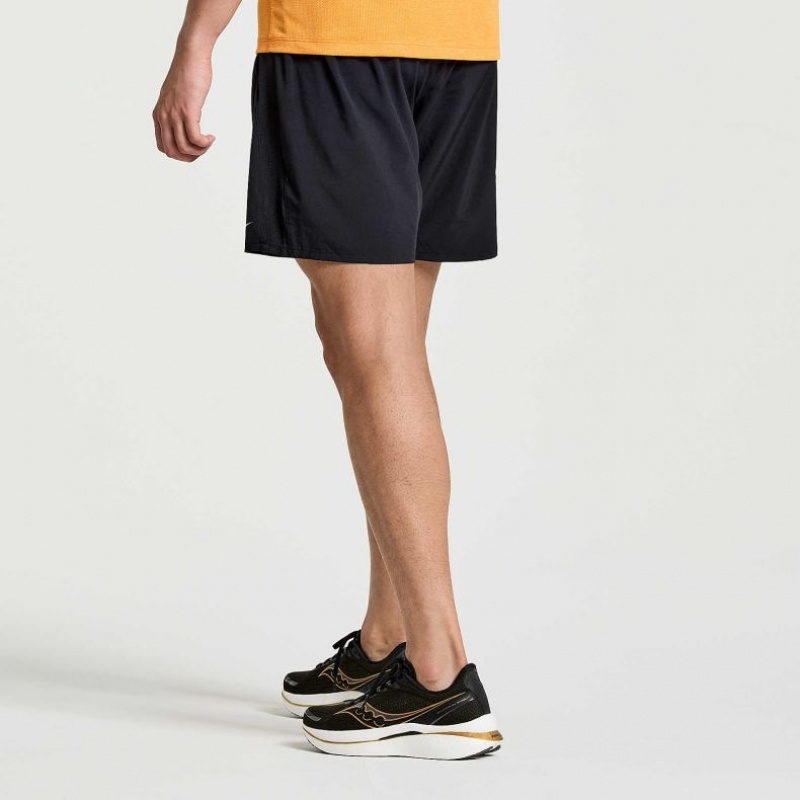 Short Saucony Outpace 7